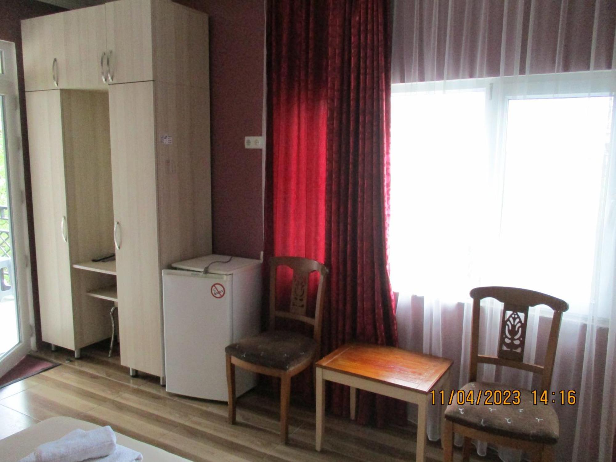 Guest House Nino Makhinjauri Camera foto