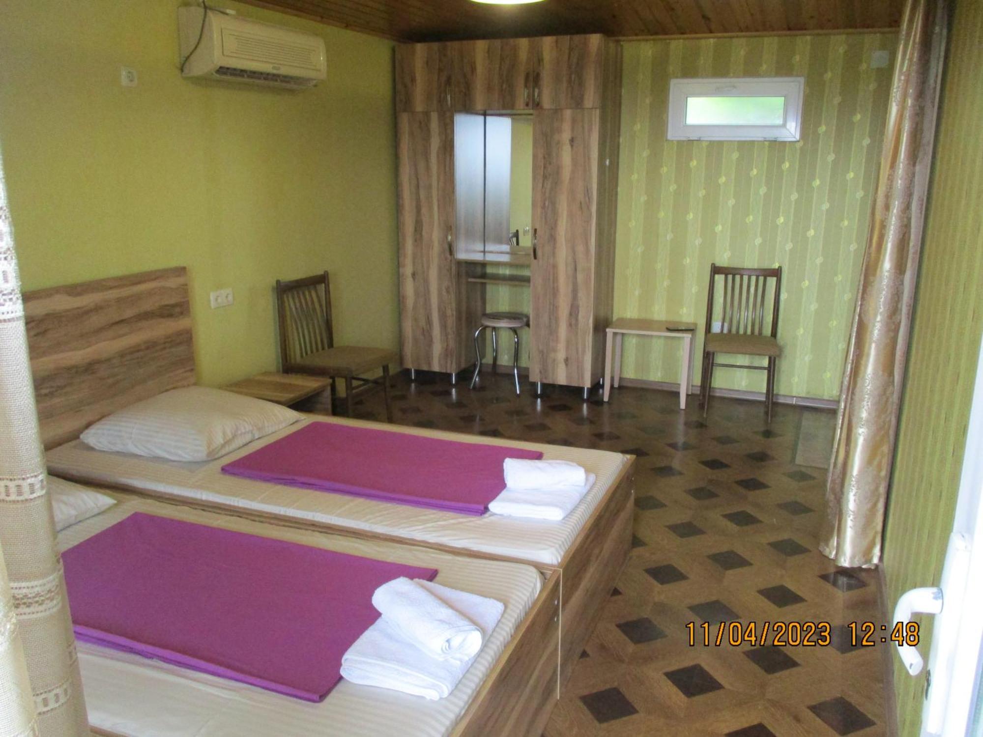Guest House Nino Makhinjauri Camera foto